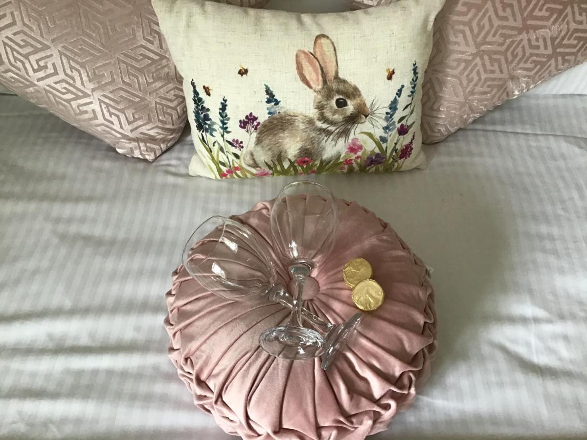Mere Lodge Bed & Breakfast Хоуксхед Экстерьер фото